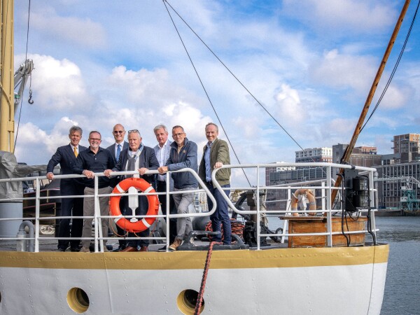 Port Of Rotterdam (3)