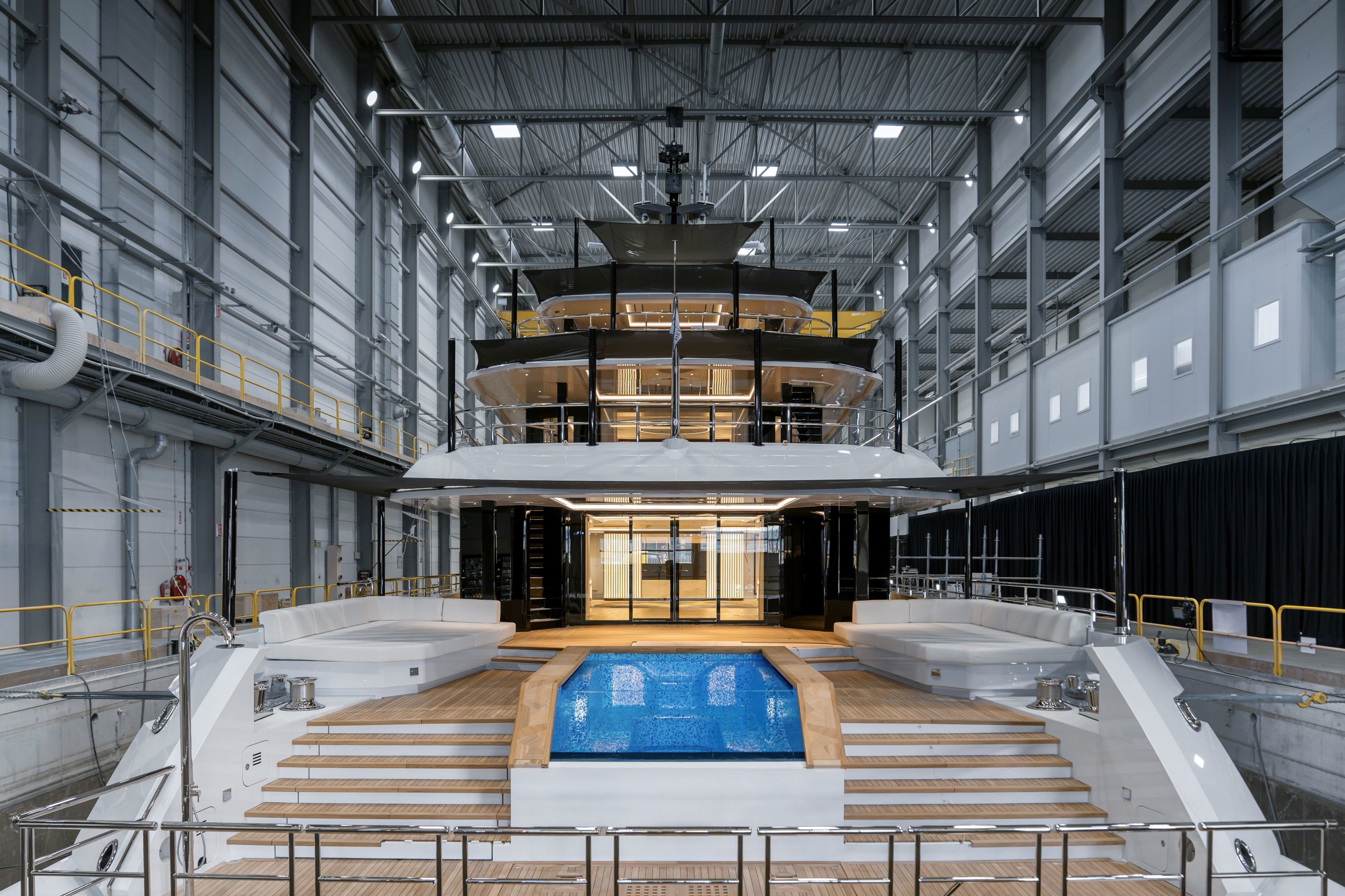 Heesenyachts Setteesettanta
