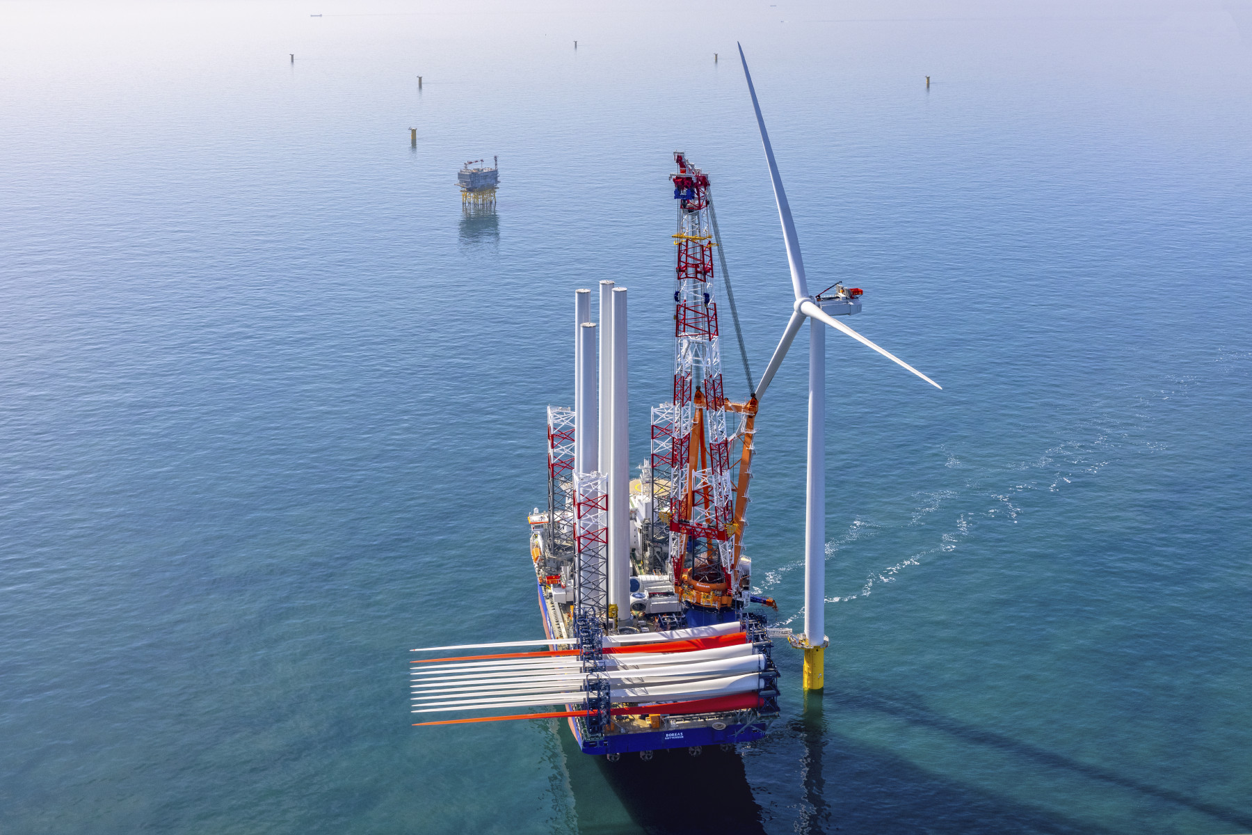 260618 First Wind Turbine Ff153892 Credit Ecowende And Flyingfocus