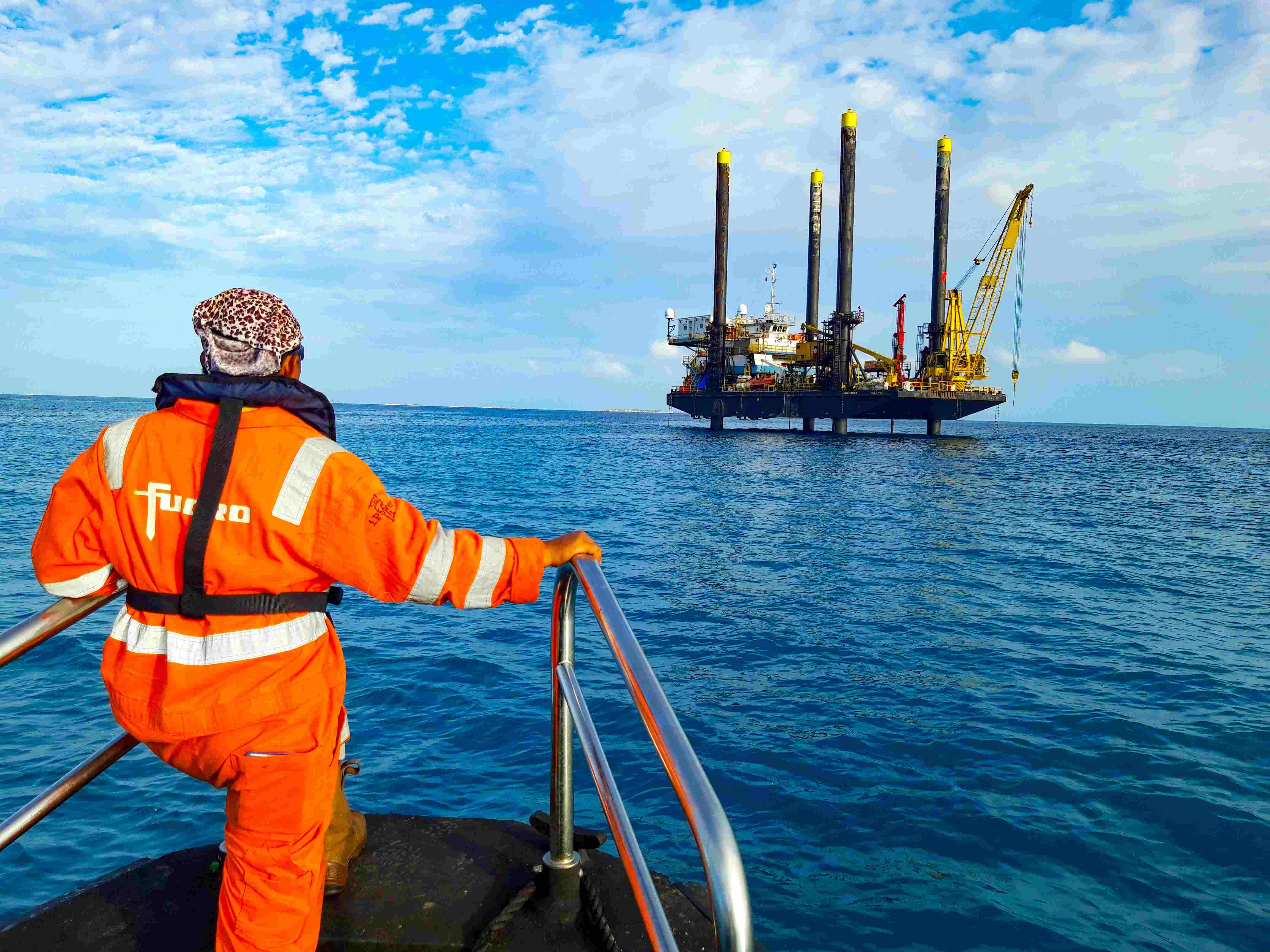 Jack Up Barge Maldives 11