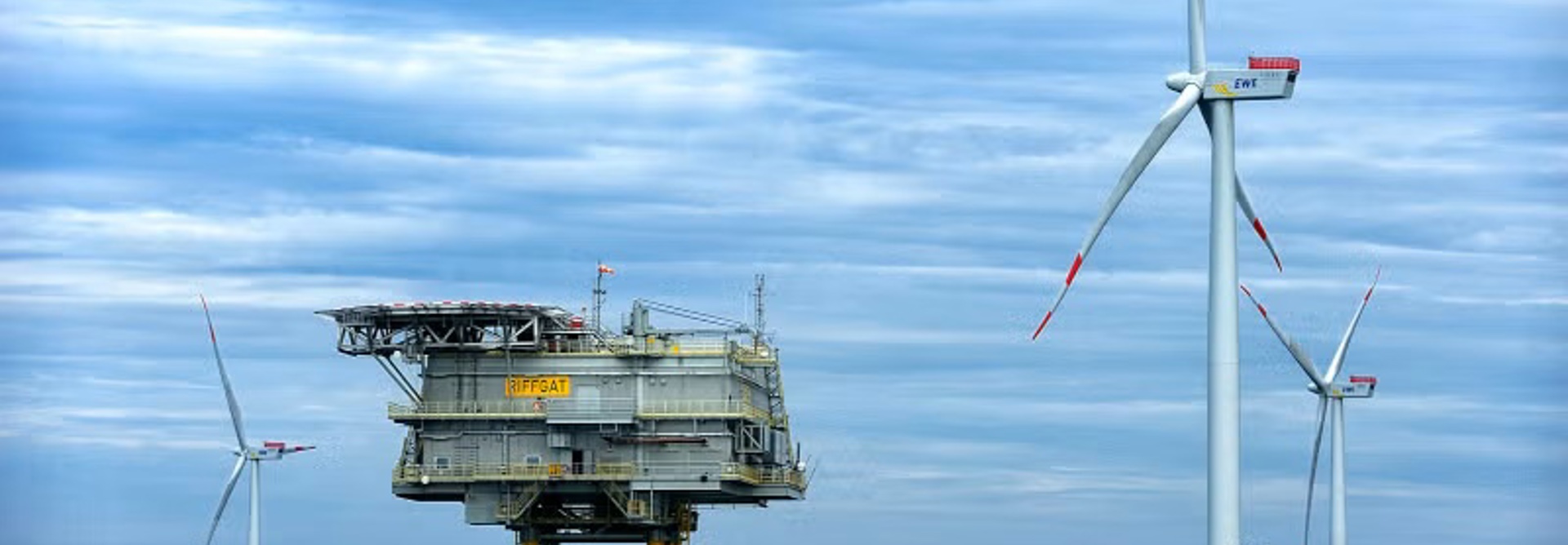 Image 1 N05 A Gas Platform
