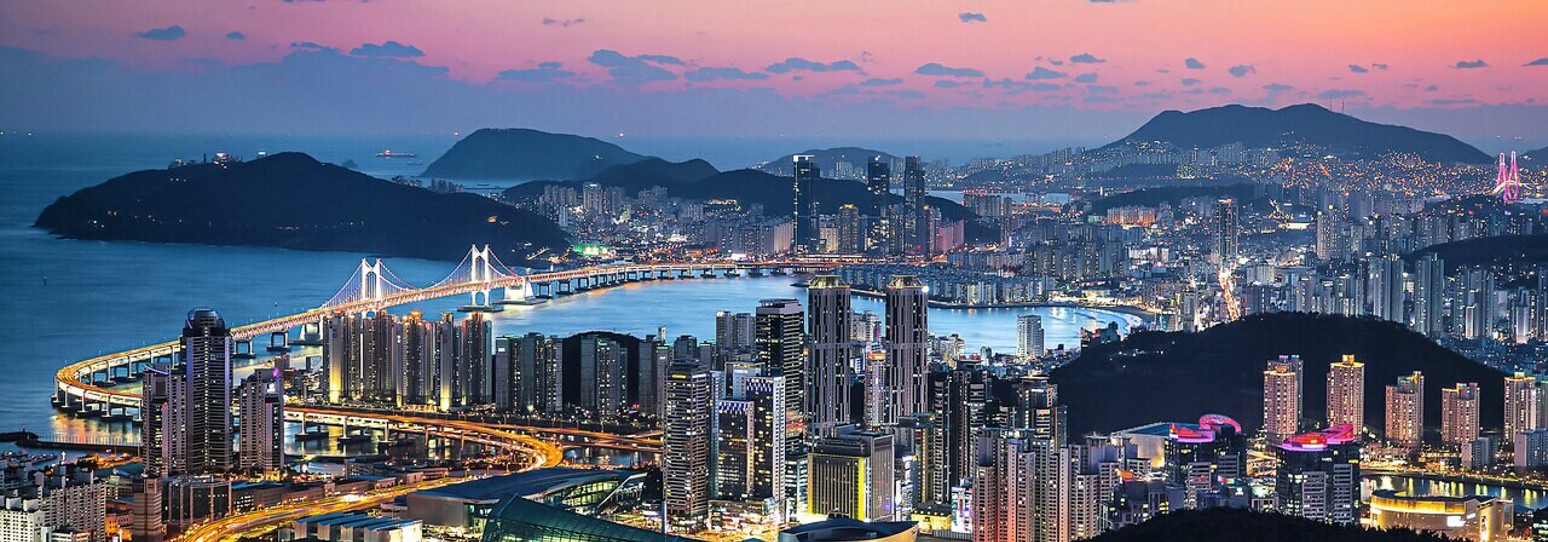 Crop Gwangandaegyo Bridge In Busan South Korea Iau2207btiff
