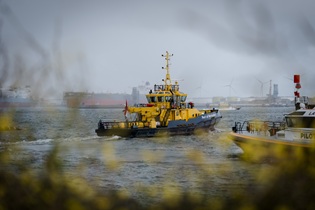 18498069 4E69 1C4f 9D93 E672a9577b03