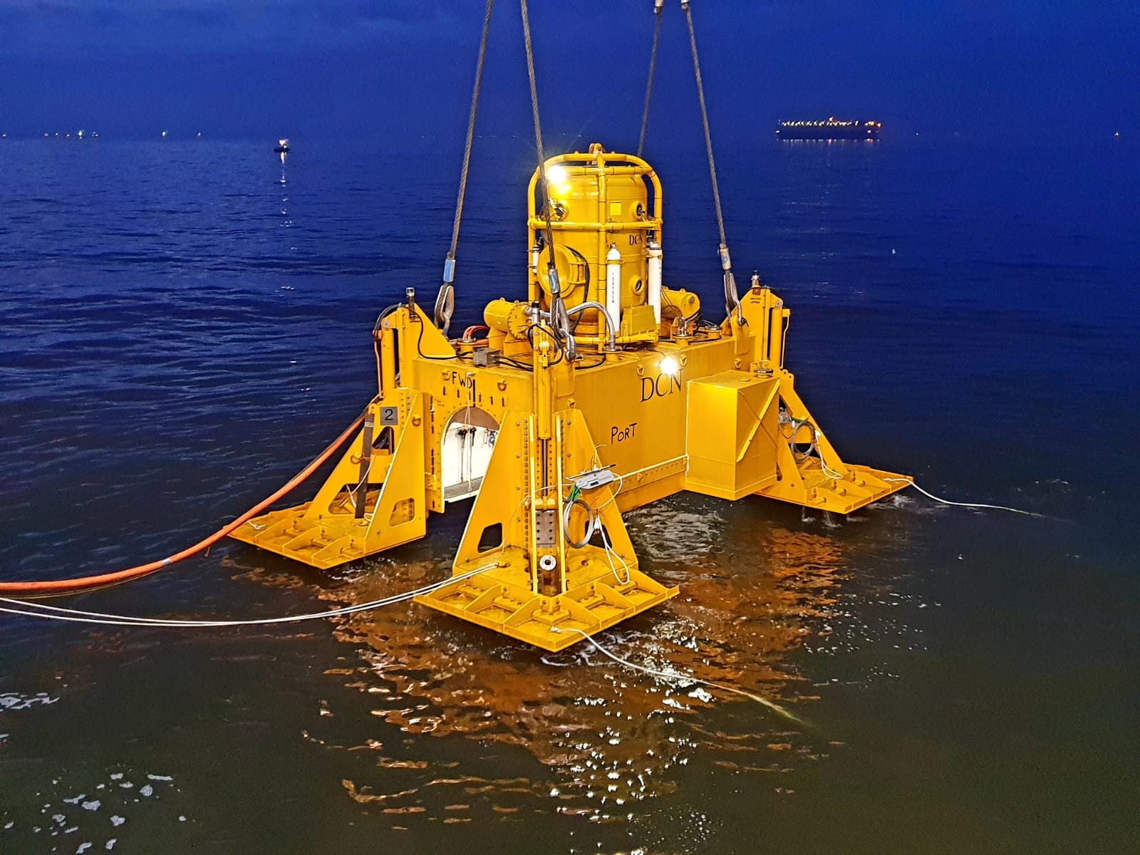 260430 DCN Hyperbaric Japan Fugro Habitat NSENGI 014